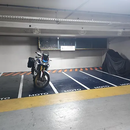 Duplex-terrasse-parking Gratuit-climatisation * Bordeaux