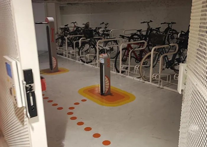 Duplex-terrasse-parking Gratuit-climatisation דירה בורדו