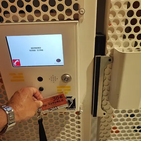 Duplex-terrasse-parking-climatisation Lejlighed Bordeaux