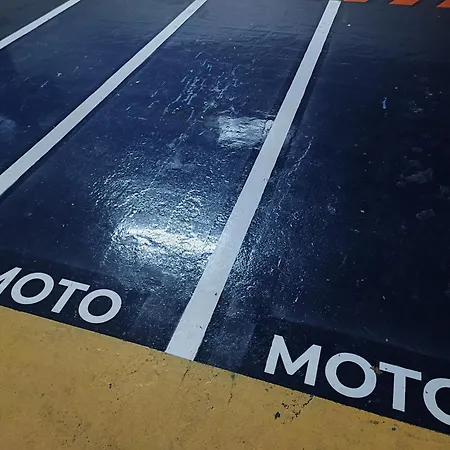 Duplex-terrasse-parking-climatisation 公寓